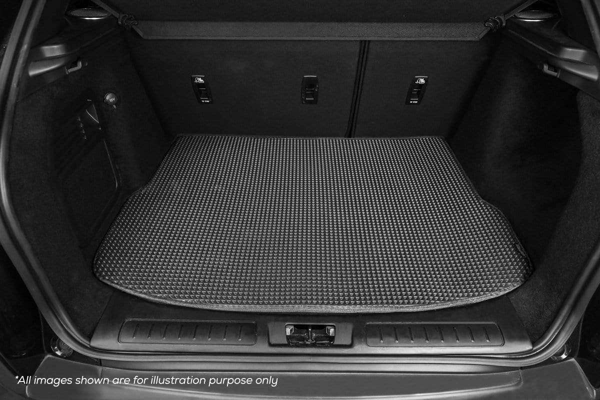 Mercedes Benz C-Class Pre Facelift W204 (2007-2010) - Image 39
